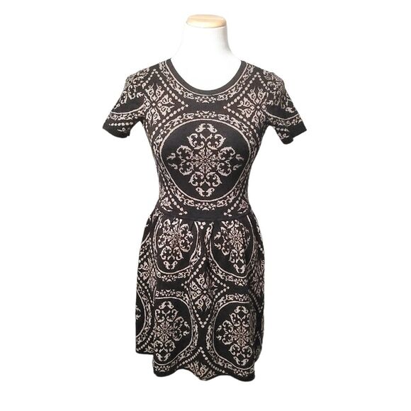 Romeo & Juliet Couture Black White Damask Sweater Dress Womens XSmall A Line - Picture 2 of 13